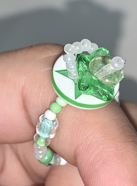 花｜原创小众设计清新可爱春日感绿色系温柔捷克珠串珠纽扣戒指