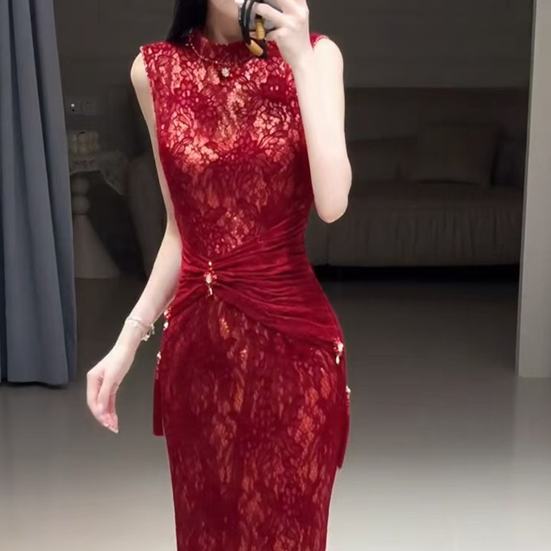 晨拍礼服女新娘红色蕾丝无袖立领收腰鱼尾敬酒服端庄礼服连衣裙长图片