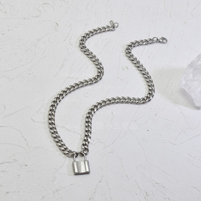 Faye锁头项链男女简约设计高级感钛钢古巴链配饰锁骨链