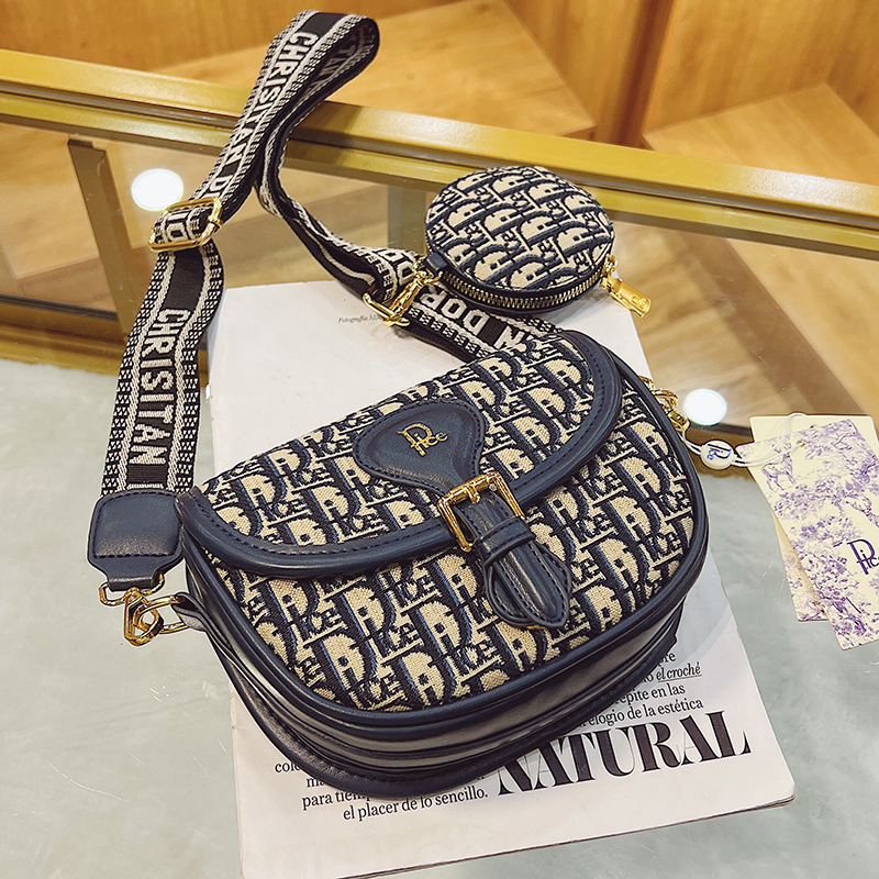 爆款小包马鞍包包女2023年新款网红女包时尚百搭子母单肩斜挎包潮