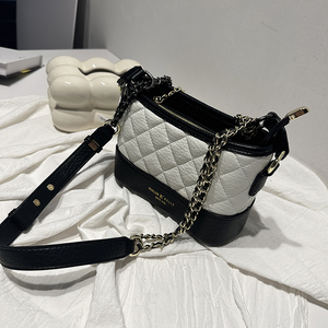 左嫂家 流浪包小众复古质感斜挎包高级包包女单肩包腋下包链条包
