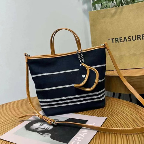 左杏菜篮包条纹OL风退货无忧