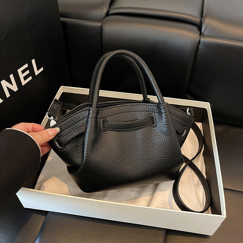 轻奢极简风手提包女黑色小众设计百搭斜挎包高级感水桶包菜篮子包,箱包皮具/热销女包/男包,通用款女包,淘宝优惠券,粉丝福利购,淘宝优惠卷