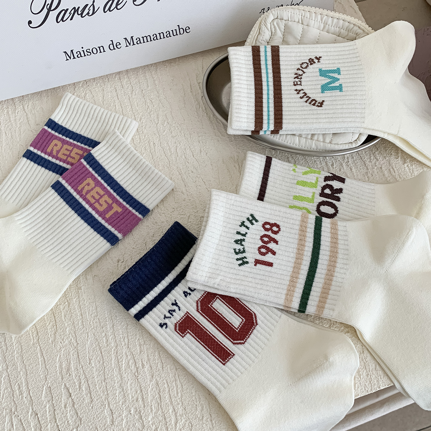 【5双装】韩版搭配鞋带学院风运动女中筒堆堆wa~