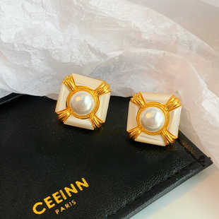 法式天然珍珠白贝母耳钉女夏小众设计感高级方形简约港风耳环耳饰