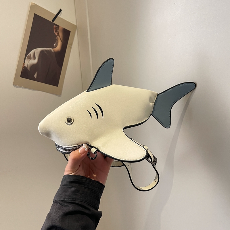 可爱海豚小包包2025新款潮网红个性时尚斜挎包ins夏天迷你手机包