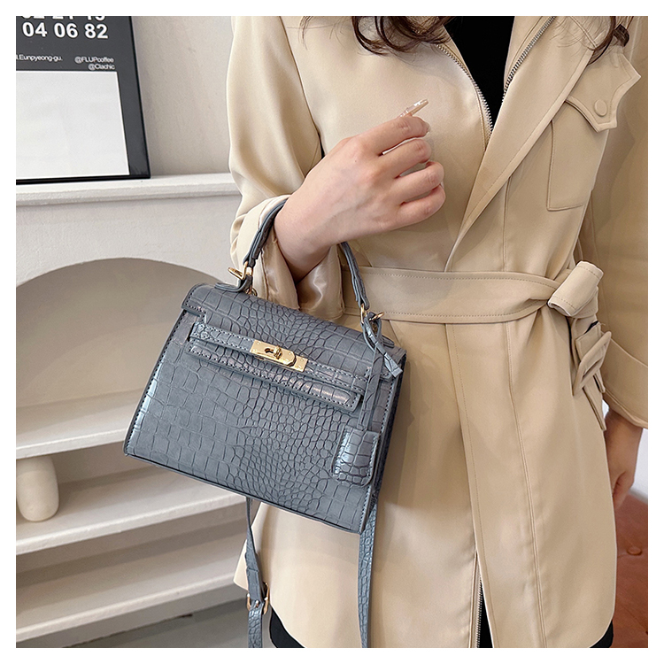 2023新款时尚潮流单肩斜挎手提包