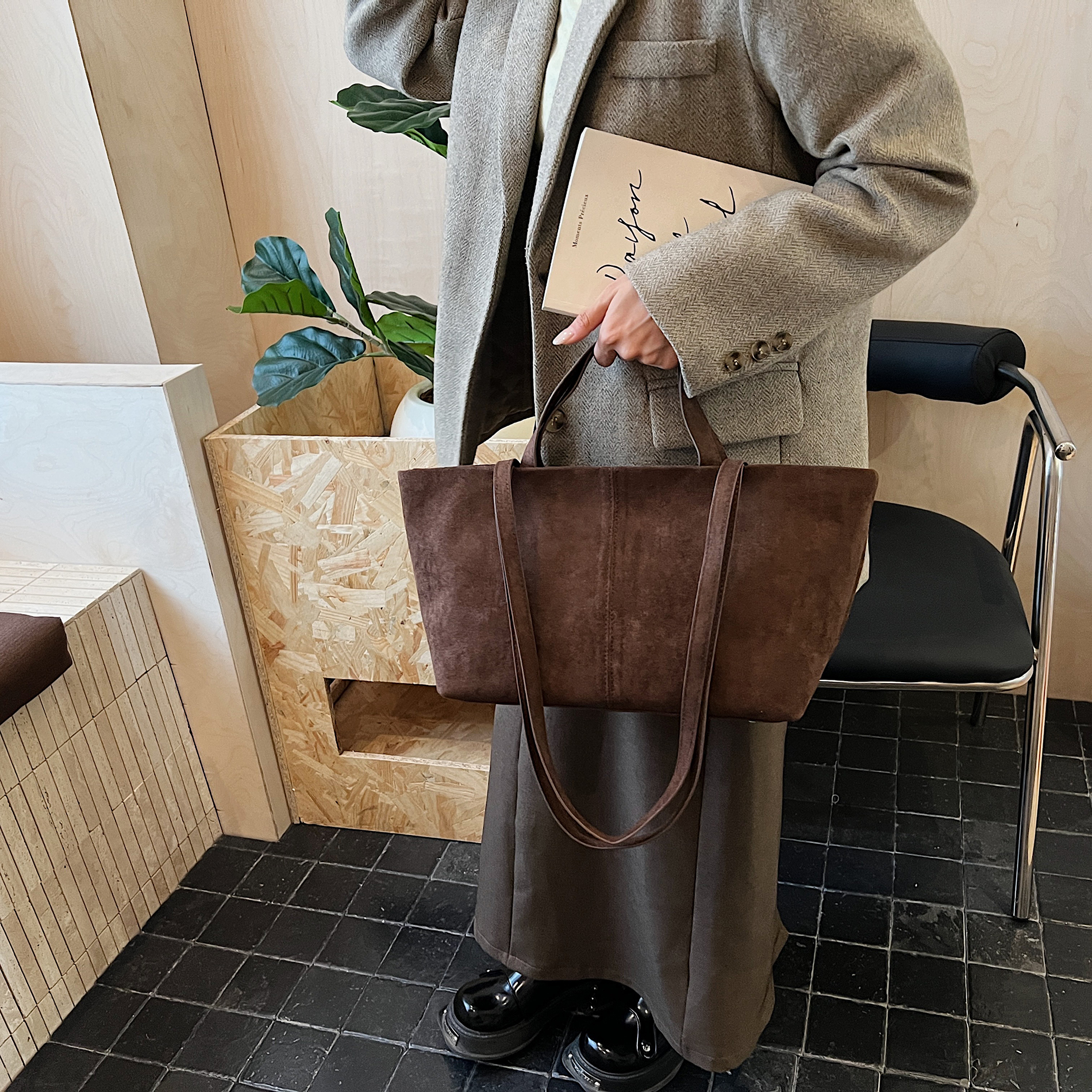 复古高级感绒面手提包包女2025新款潮时尚单肩包大容量通勤托特包