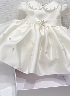 女童礼服连衣裙白色缎面珍珠装饰娃娃领公主裙生日礼服洋气蓬蓬裙
