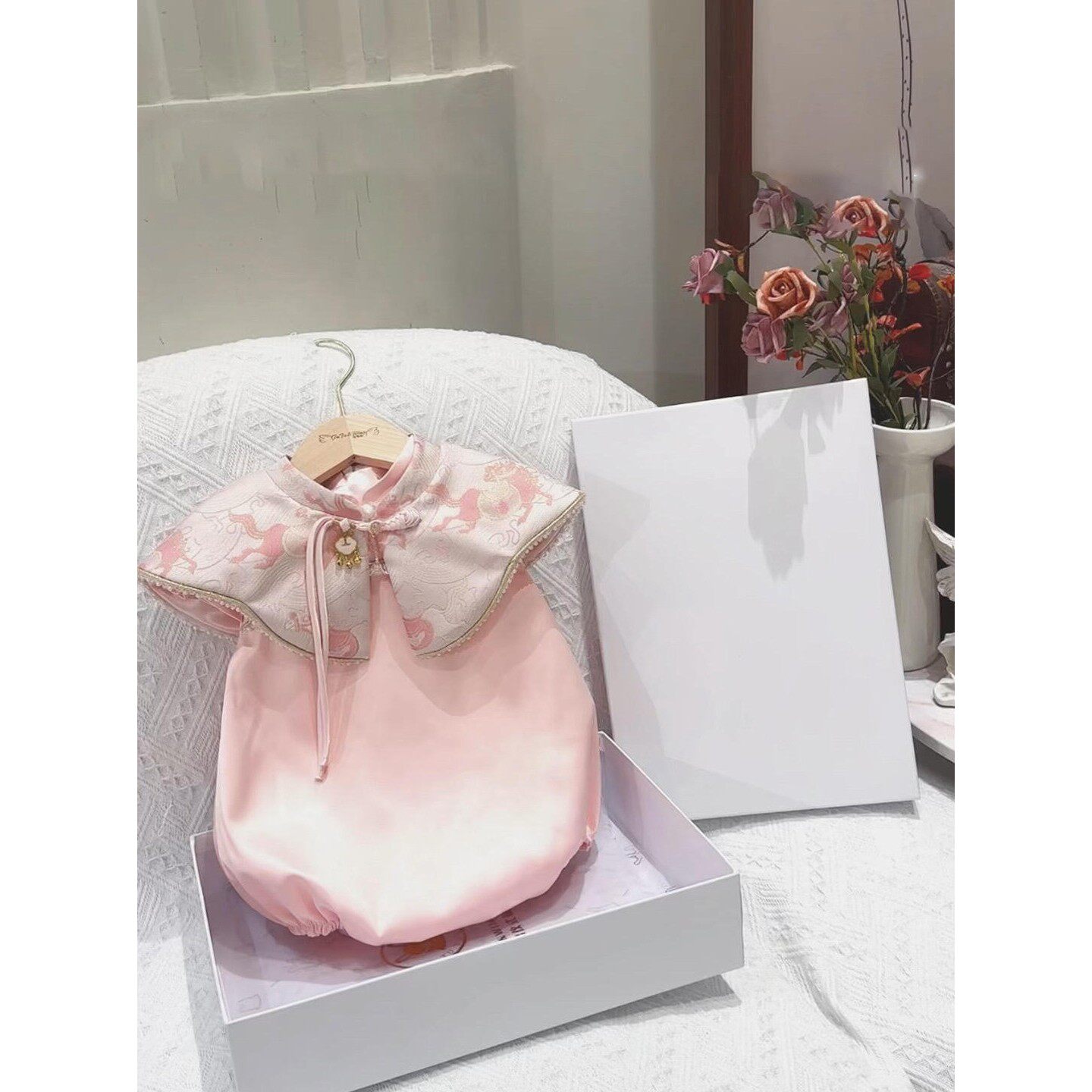 女童生日宴周岁女宝礼服婴儿衣服满月宝宝包屁衣绝美国风公主裙夏