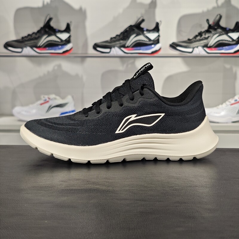 李宁轻羽跑鞋2024春季新款男子网面透气减震休闲慢跑鞋ARSU021