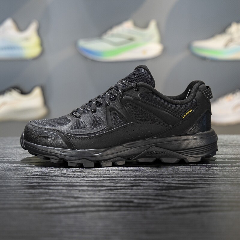 李宁高达户外跑步鞋男子2025秋季新款减震回弹徒步运动鞋ARSV117