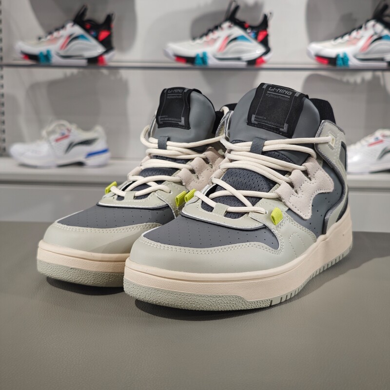 李宁进击篮球休闲鞋板鞋男子经典时尚潮流中帮运动鞋AGBQ111