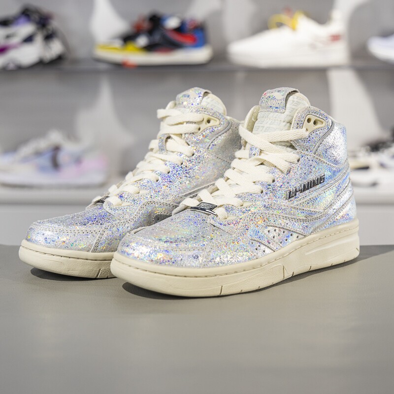 李宁休闲鞋女子秋冬937复古时尚耐磨高帮篮球文化鞋AGBR080