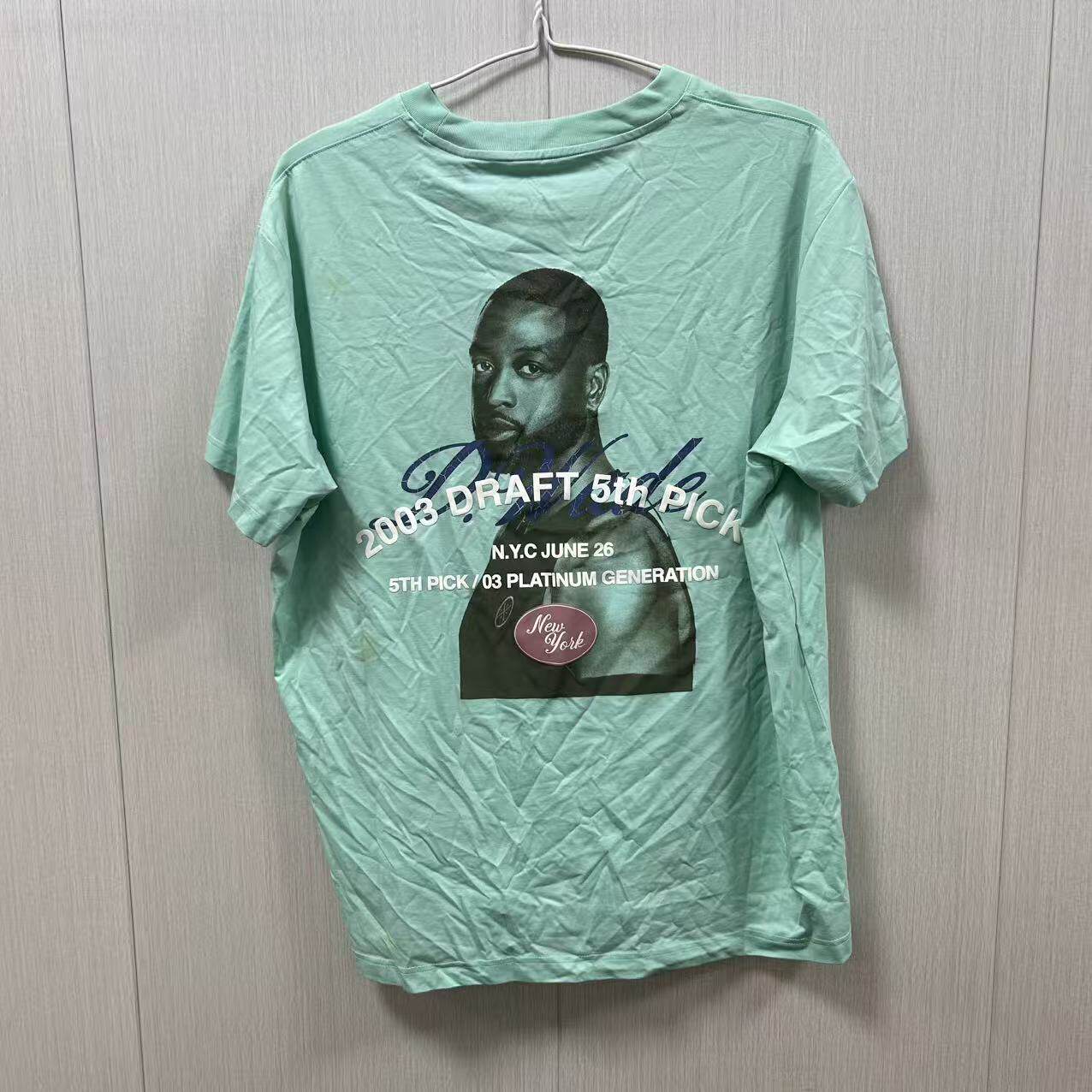 《购买前看详情B品》李宁短袖男子透气休闲宽松短袖T恤AHST533