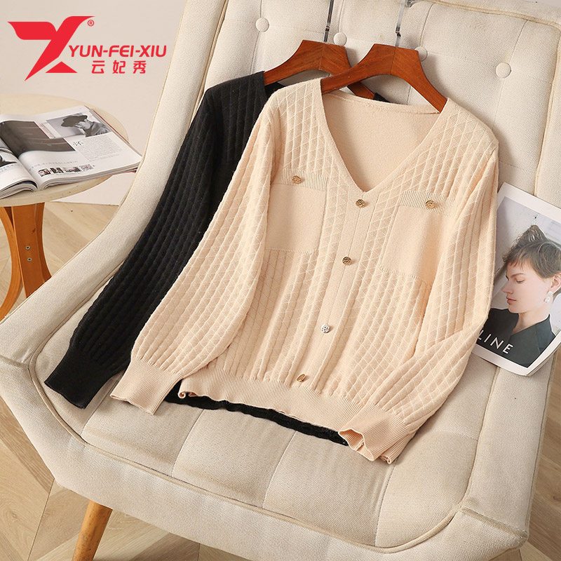 云妃秀大码女装上衣时尚休闲百搭拼接V领纯色针织衫显瘦遮肉秋季
