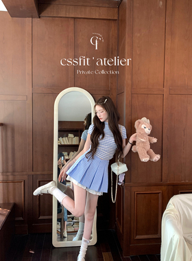 迟伞伞 冰泉约会日 纯棉蓝色条纹tee上衣&sst蓝格纹拼接百褶短裙