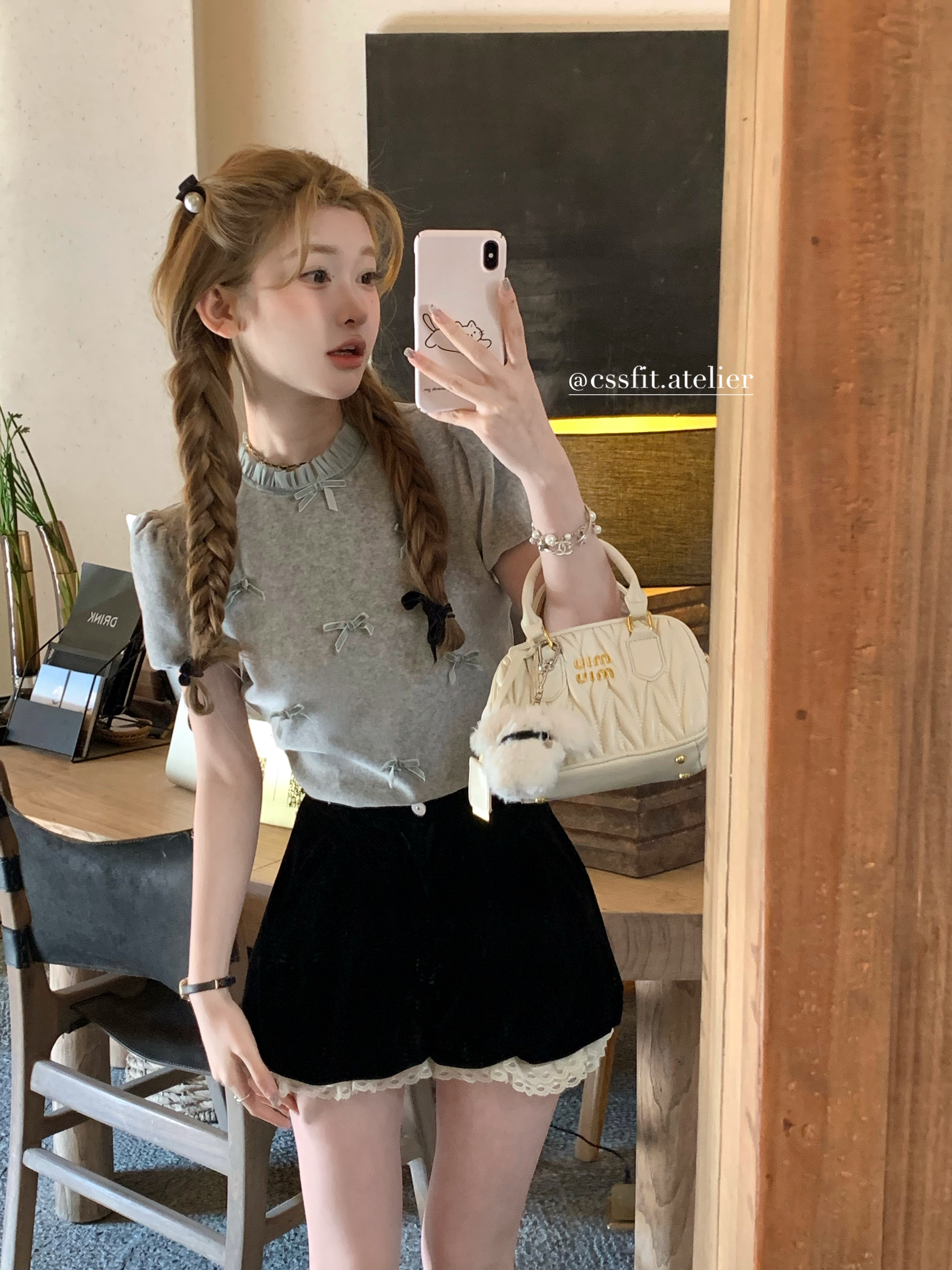 丝绒蝴蝶结花边领短袖