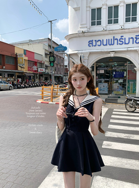 迟伞伞 26/ss 初访六本木 海军领棉质木耳边无袖连衣裙米白&藏青