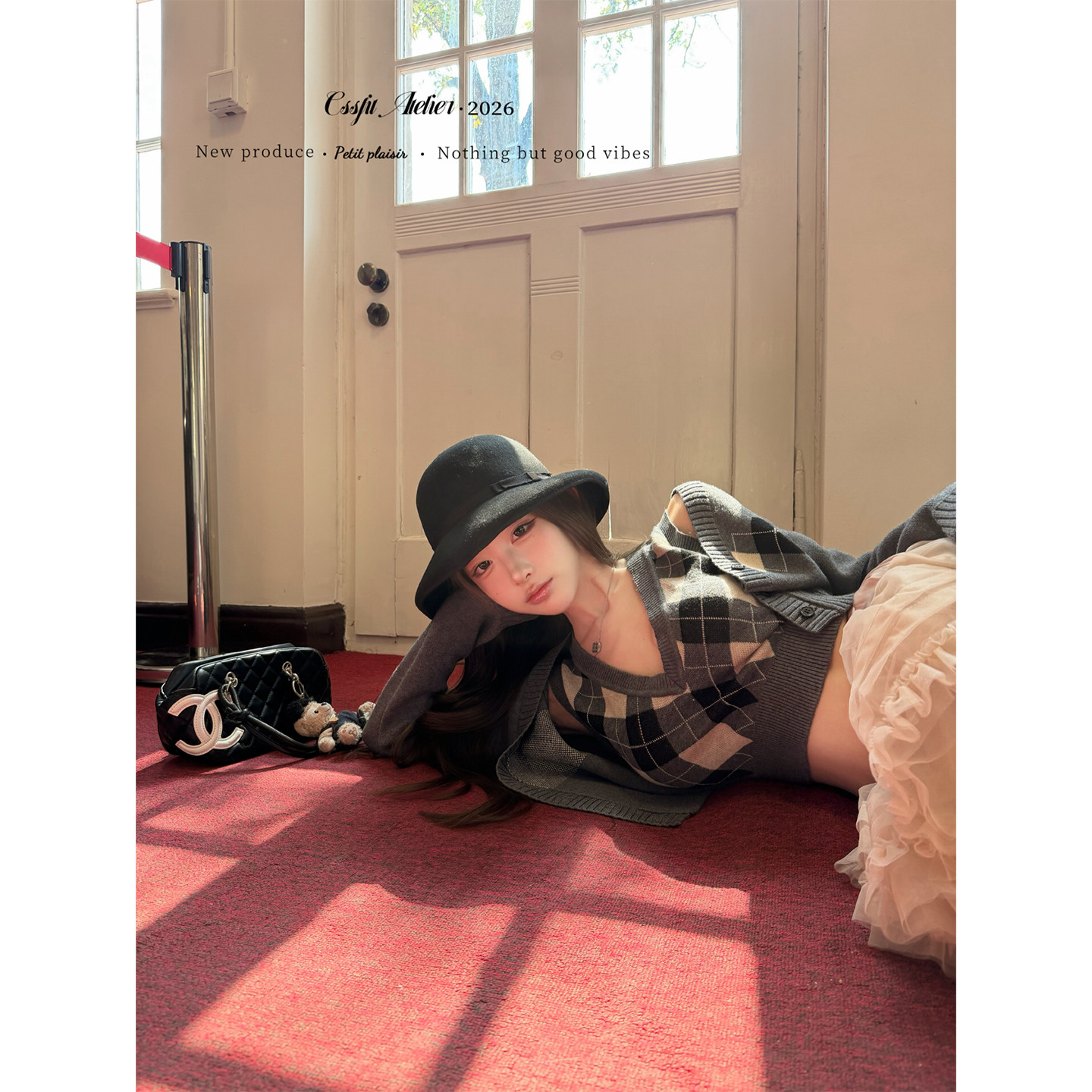 迟伞伞26/fw 学院小蛋糕 菱格灰开衫/马甲/白衬衫+灰蓬蓬裙套组