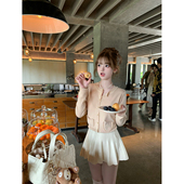 First rosy桃杏美学 迟伞伞26 拼接蕾丝花瓣边针织开衫 短上衣