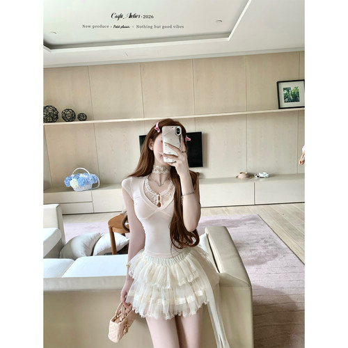 迟伞伞26/ss 冰椰柚子 蕾丝拼接tee+飘带蕾丝拼接蓬蓬短裙套组