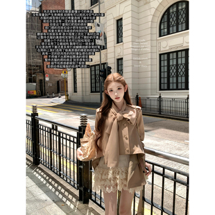 迟伞伞25/fw肉桂伯爵茶 kylie不规则蝴蝶结风衣橱窗蕾丝衬衫套装