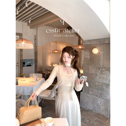 迟伞伞 日剧式女孩 钉钻蝴蝶结燕麦针织衫长裙简约气质慵懒套装