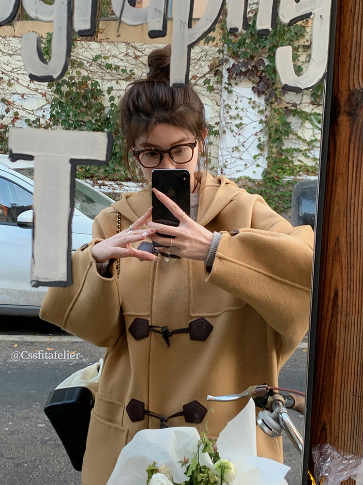 迟伞伞 22/fw格林德沃大英博物馆牛角扣定制驼色羊毛大衣女冬-封面