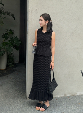 MISS RUILI定制 新款高货日常简约极简风洋气压褶显瘦套装F2305