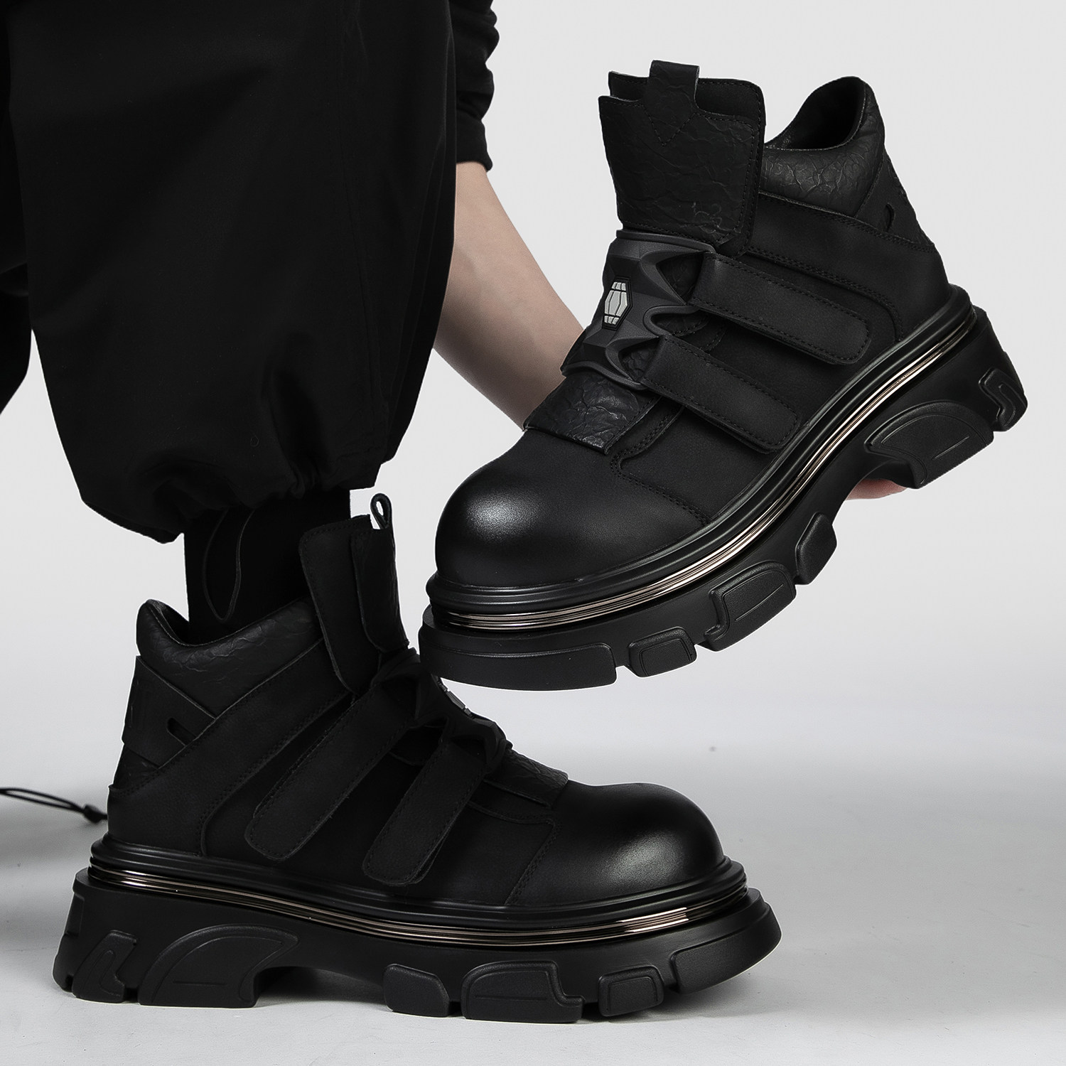 朋克风英伦男士高帮马丁靴真皮厚底增高休闲潮流百搭轻奢男靴子