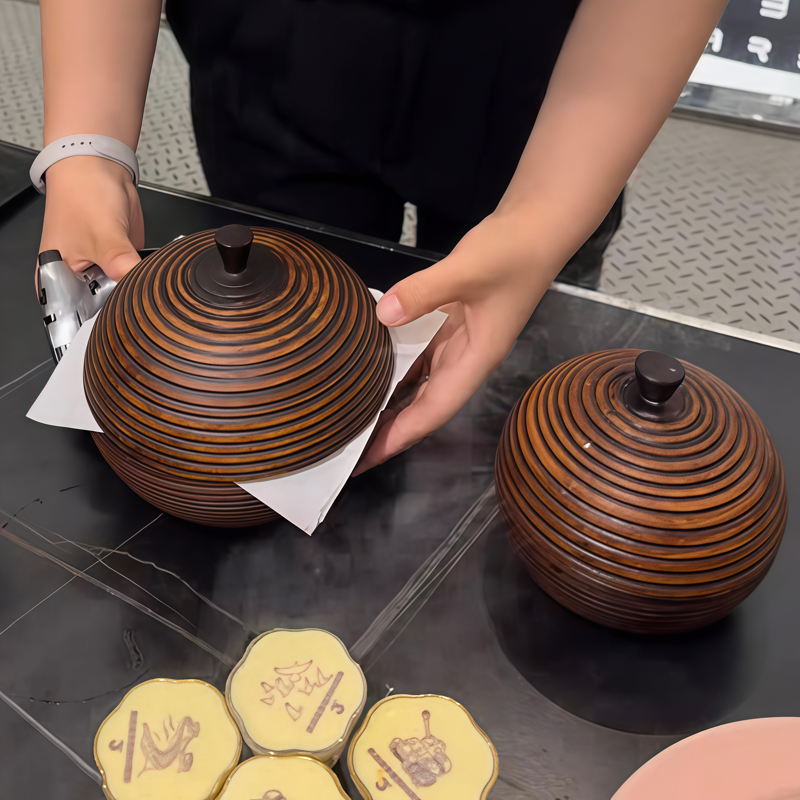 魔法书魔法球泰国收纳储物罐跨年创意特色菜点火餐具西餐厅菜品罐