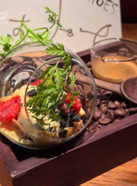 特色造型凉菜成套甜品玻璃杯