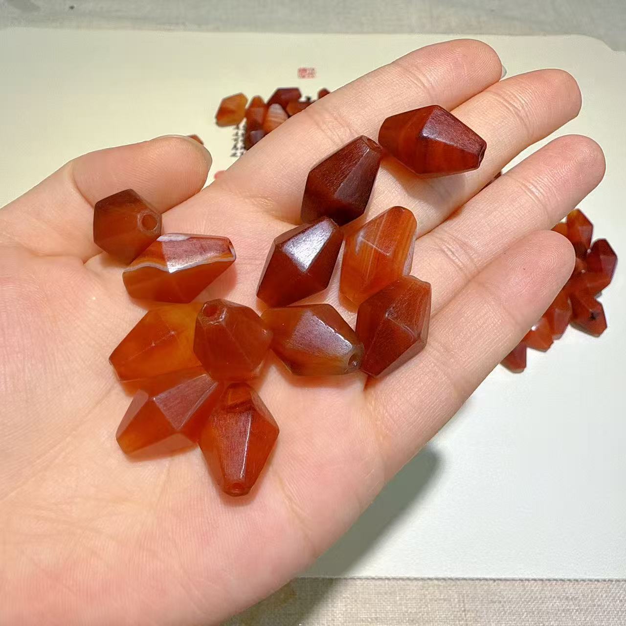 藏式红玛瑙长多棱珠手工DIY配珠手串顶珠腰珠隔珠配饰六棱项链坠