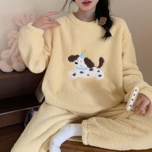 女生冬季珊瑚绒睡衣女冬季加厚圆领卡通斑点狗可爱大码少女家居服