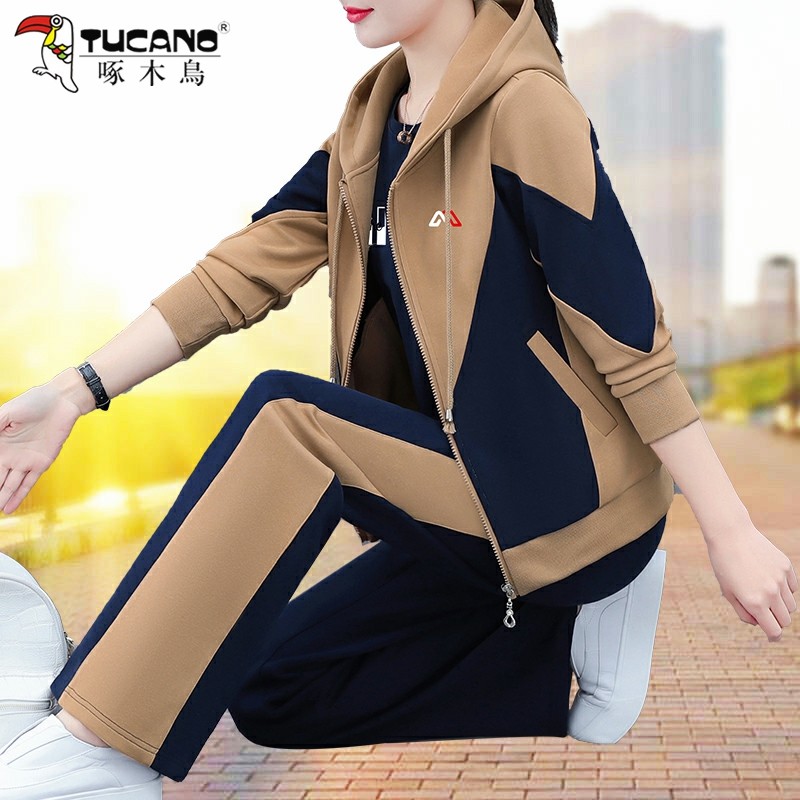 啄木鸟休闲运动套装女新款宽松显瘦妈妈装连帽卫衣外套长裤三件套