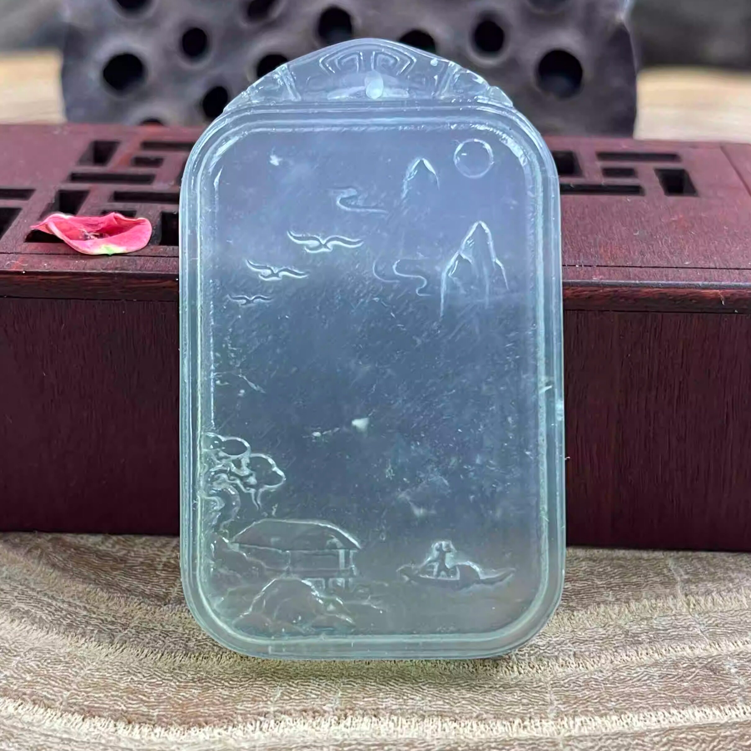 天然岫玉山水牌吊坠保真晴水精品玉石挂件男女款收藏产地直发礼物