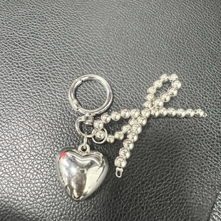 韩国ins 小众设计感银色圆珠蝴蝶结爱心包包挂件配件钥匙扣包配饰