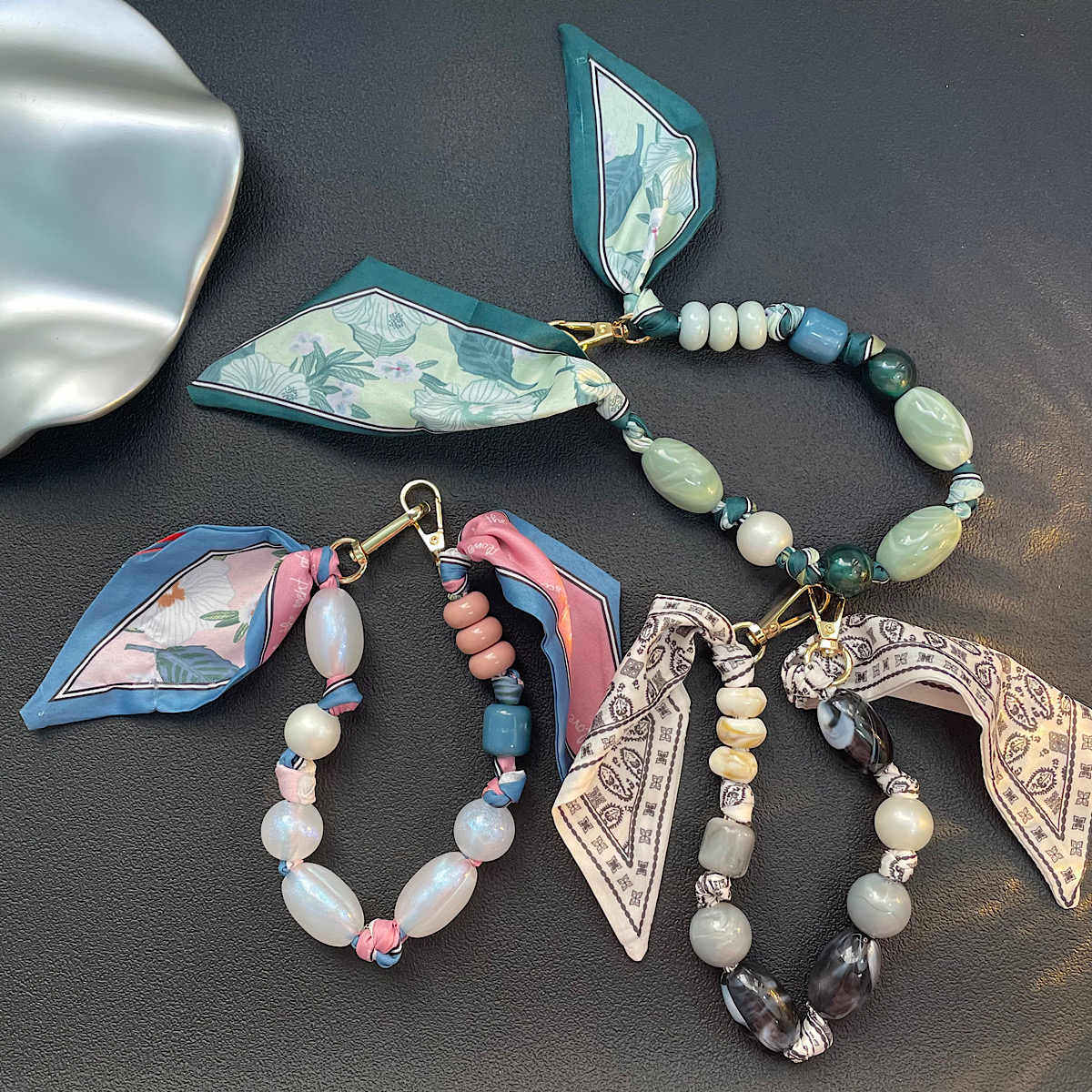 时尚新款名媛百搭丝巾链条 春夏手提包串珠包带 包配件欧美手机链