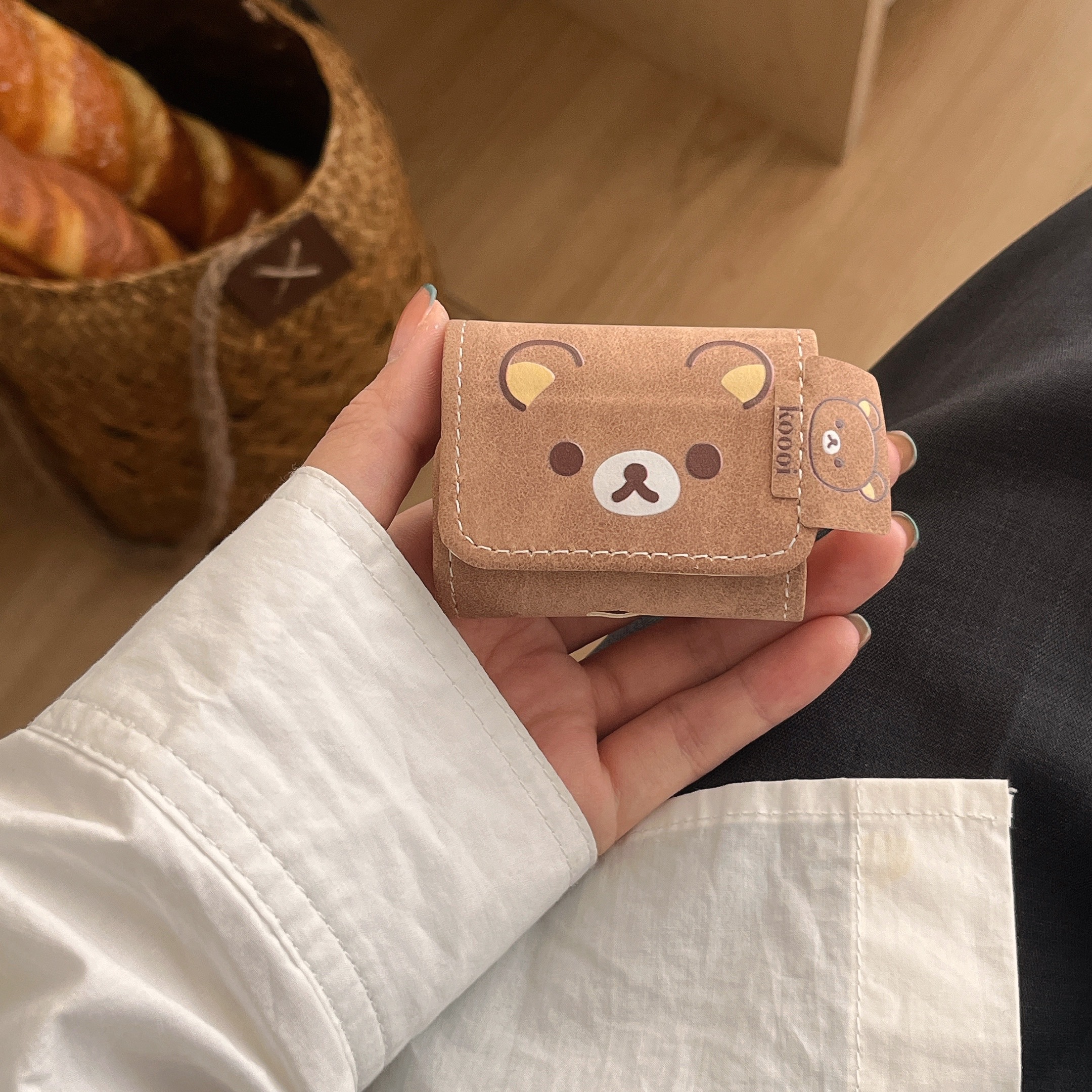 日系秋冬小众麂皮棕可爱轻松熊适用airpodspro蓝牙耳机壳airpods2/3保护套苹果二代翻盖耳机壳