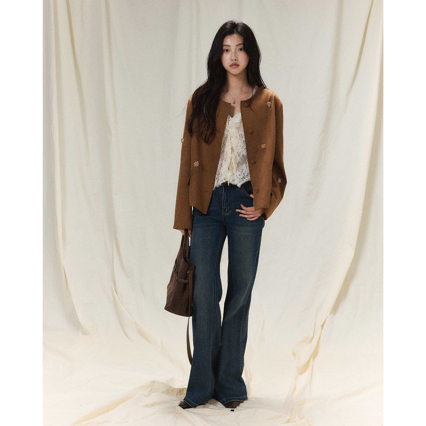 贰羊设计【茶颜】复古小香高级感钉珠圆领麂皮绒皮衣夹克短款外套,女装/女士精品,短外套,淘宝优惠券,粉丝福利购,淘宝优惠卷