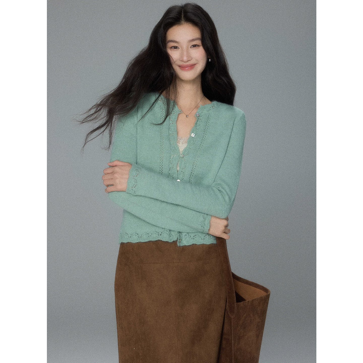 贰羊设计【郁禾】法式提花镂空花边开衫女秋松露绿宽松长袖针织衫