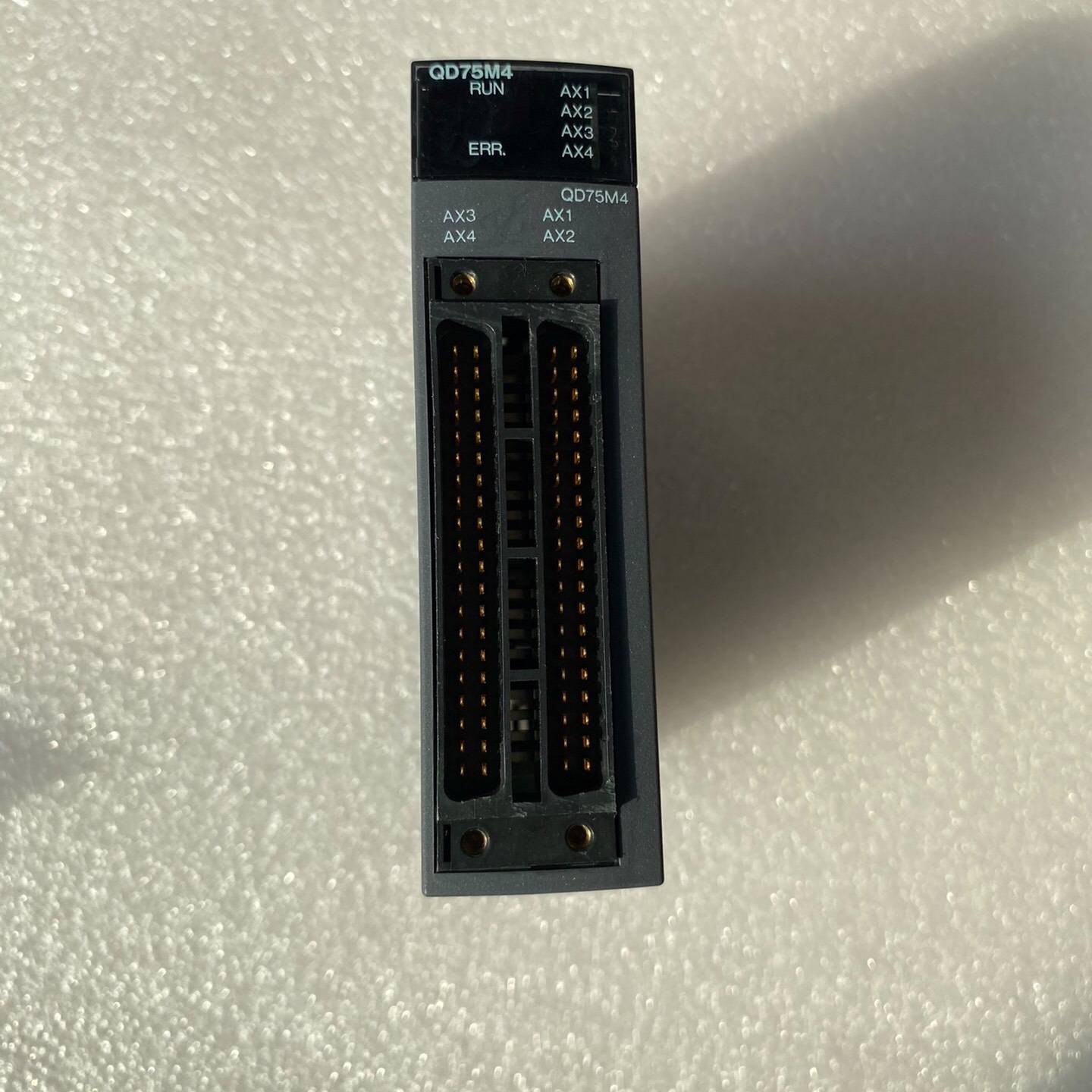 议价-三菱Q系列定位模块，型号QD75M4，实物图