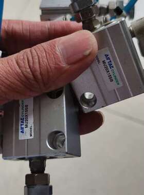 亚德客气缸 MU20X15SB，原装正品，实物拍摄！功能完好