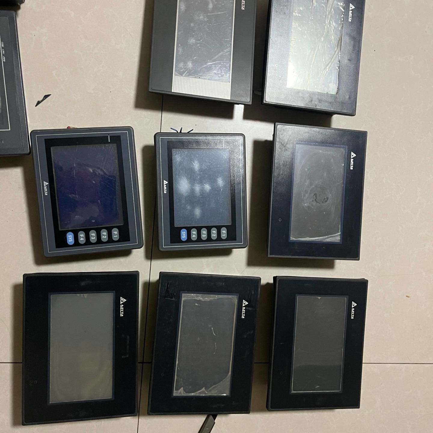 议价-台达DOP-AS57BSTD（2张一张通电无反应）