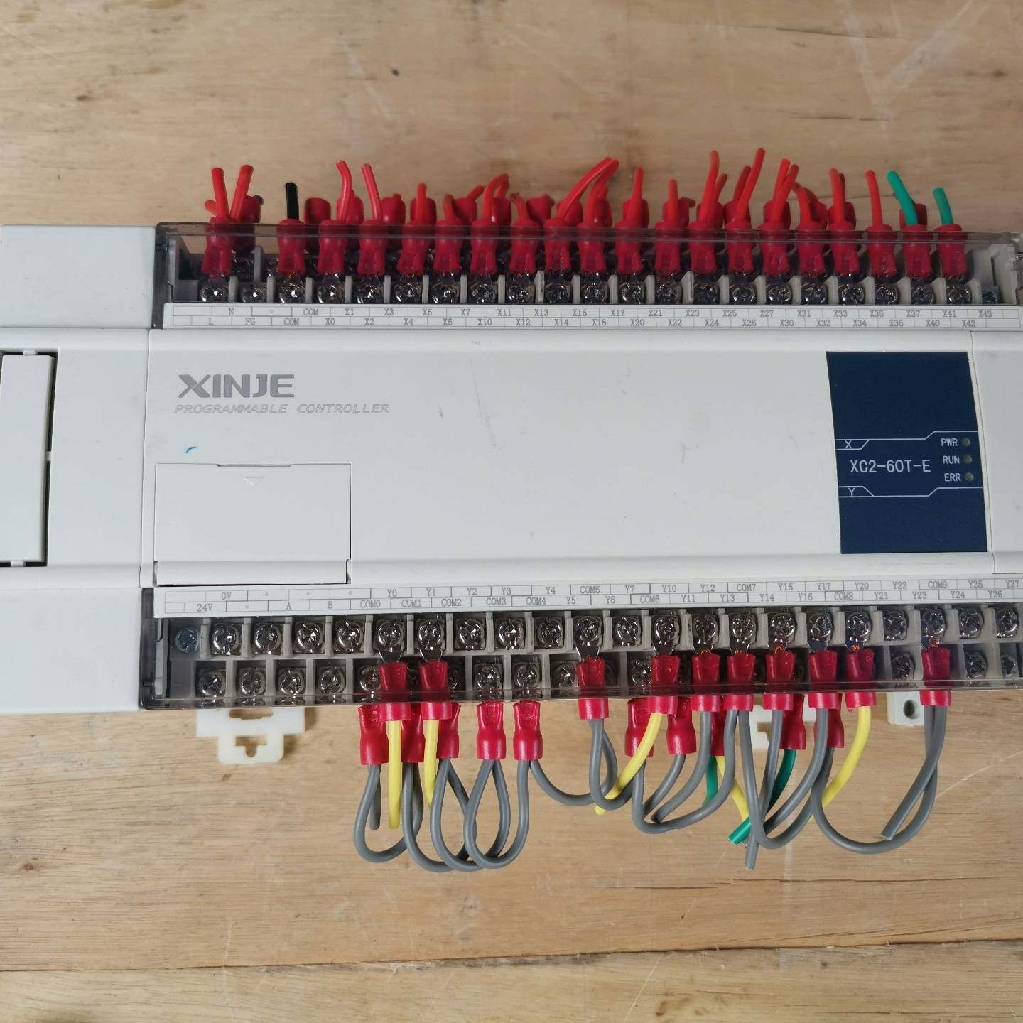 议价-信捷PLC XC2-60T-E，拆机品，成色如图很漂