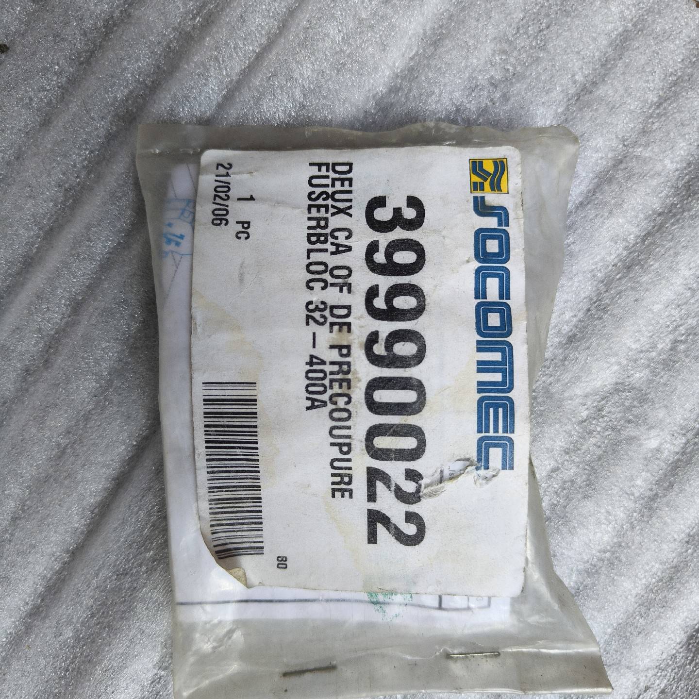 议价-法国SOCOMEC溯高美39990022微动开关 全新工