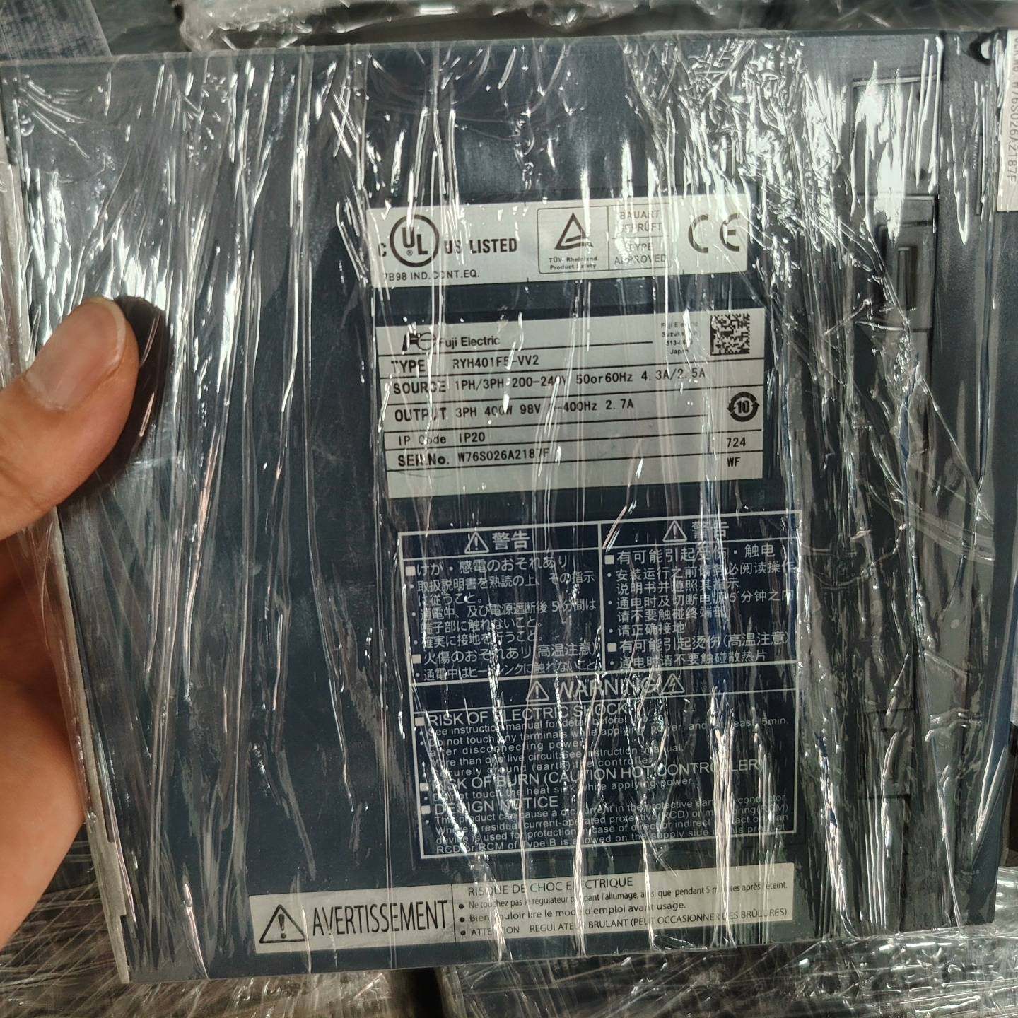 议价-富士电机伺服器出售！型号RYH401F5-VV2和GY