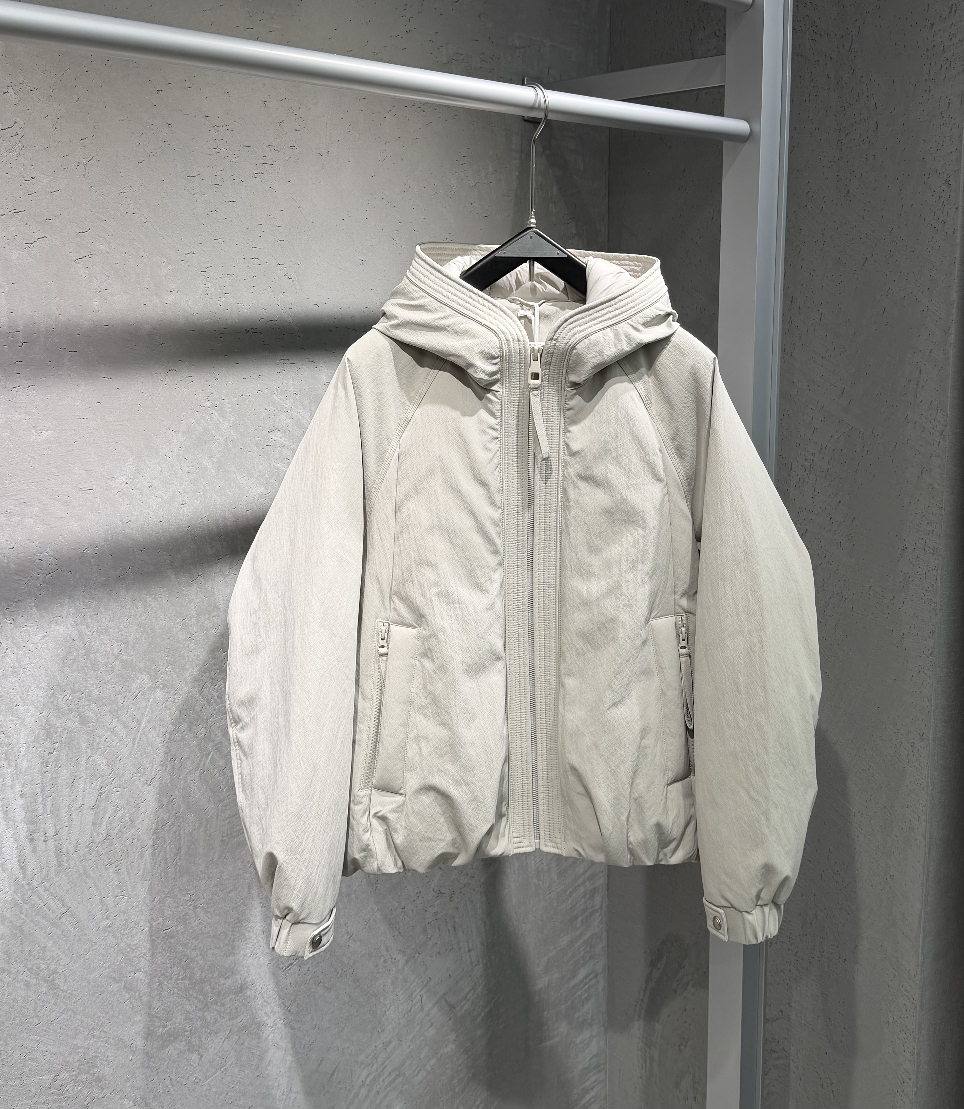 冬季新款男士90白鸭绒连帽羽绒服简约百搭保暖通勤加厚羽绒衣外套