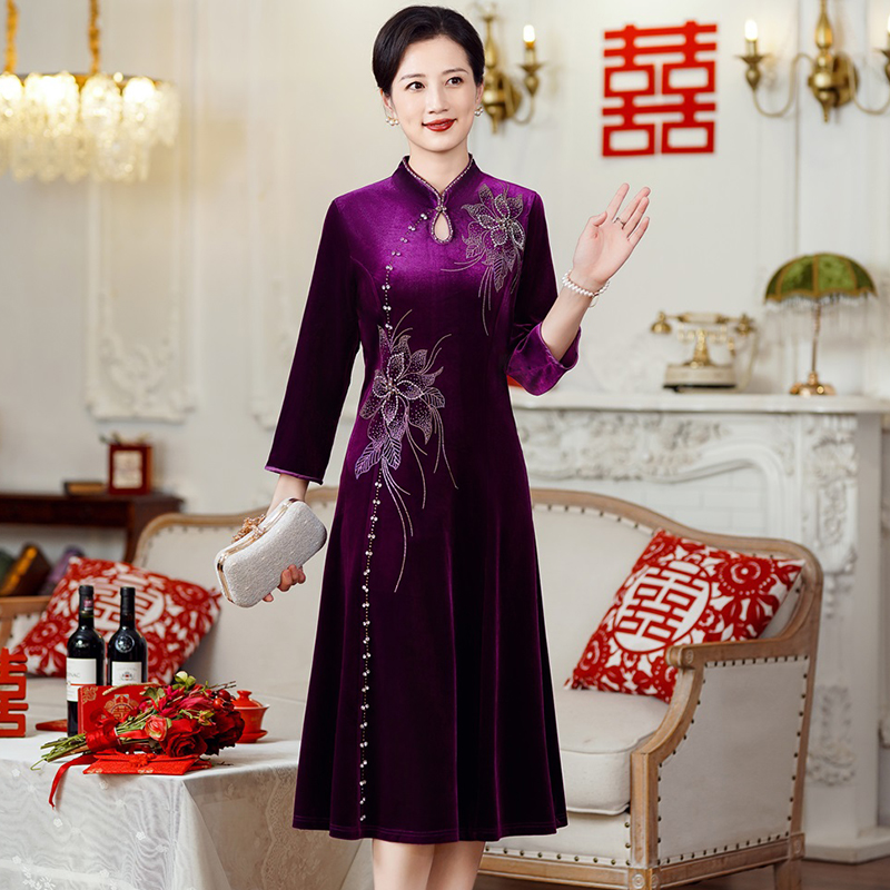 25春秋新款中老年连衣裙